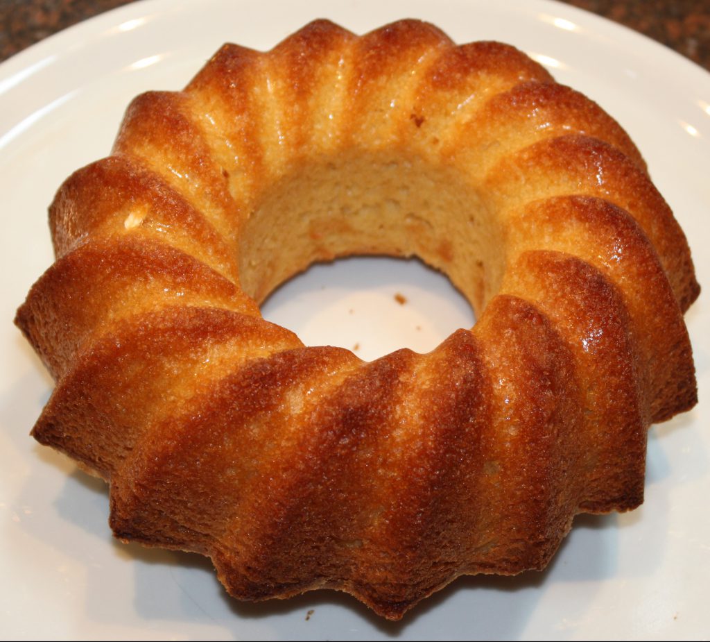 Roombotercake; recept; recepten; zoet; cake; taart; oven; klassiek; boter; suiker; bloem; eieren; bakpoeder; vanille; vanillesuiker; citroenrasp;