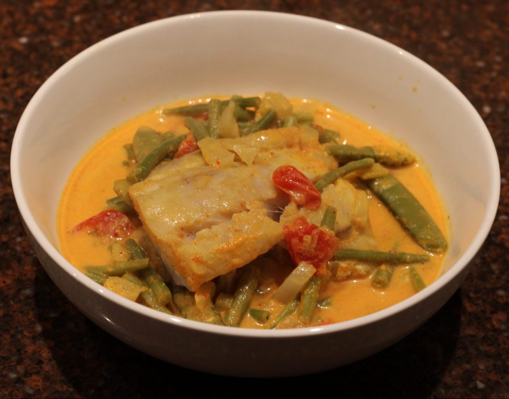 Thaise curry met kabeljauw; recept; recepten; hoofdgerecht; hoofdgerechten; Thais; Oosters; curry; kabeljauw; sugar snaps; haricots verts; tomaat; tomaten; venkel